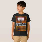 100日目の学校バスケットボール100日目のボールギフト Tシャツ (正面フル)