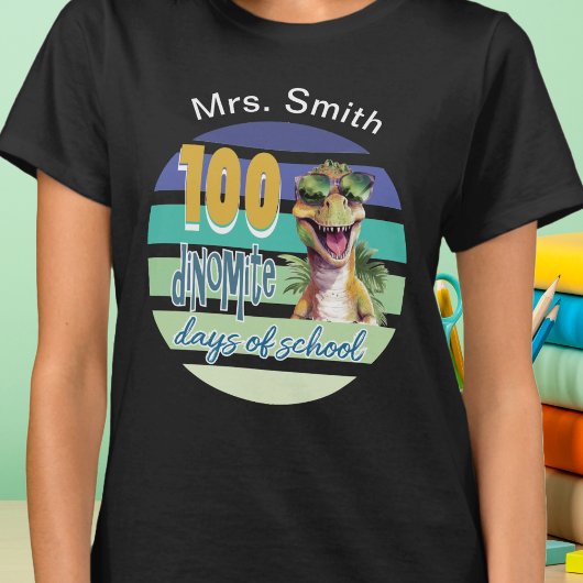 100日目の学校恐竜の先生 Tシャツ