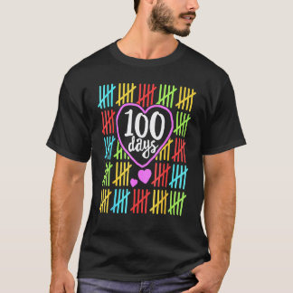 100日目の登校 100日目を迎えて賢くなった先生と生徒 Tシャツ