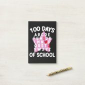 100日間の学校アルファベット100日目教師  ポストイット (デスク上)