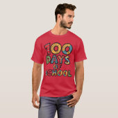 100日間の学校生活達成おめでとう r tシャツ (正面フル)