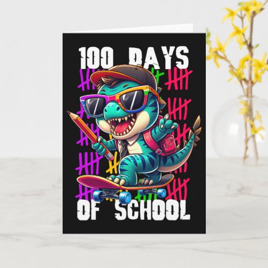 100日間の学校 クールな恐竜のスケートボード カード (黄色い花)