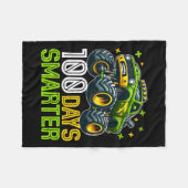 100日頭が切れるモンスタートラック学校の100日 フリースブランケット (正面(横))