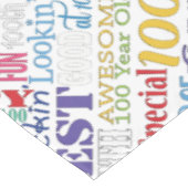 100歳ユニークの誕生日パーティーのプレゼント テーブルクロス (アングル)