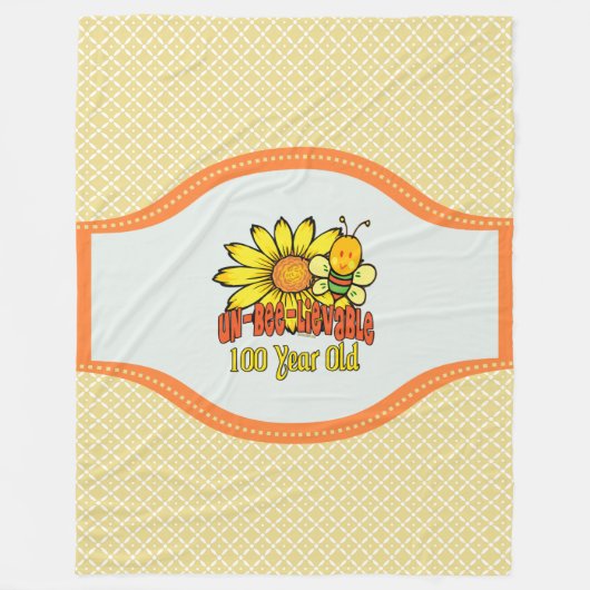 100誕生日- 100歳で信じられない フリースブランケット (正面)