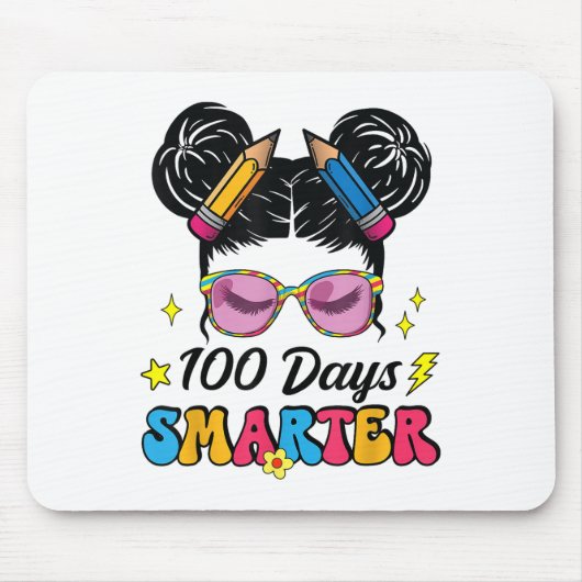 100頭が切れる日Messy Bun Girl 100th Day of マウスパッド (正面)