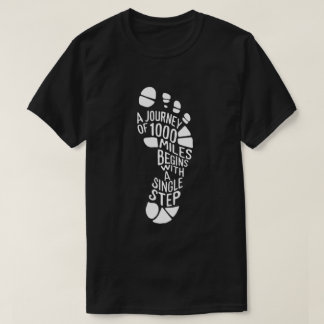 1000感動的マイルの旅の足跡 Tシャツ