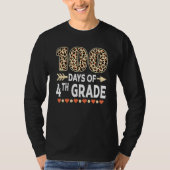100 days of 4th Grade Leopard 100th day of School Tシャツ (正面)