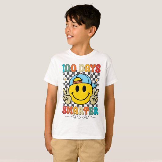100 Days Smarter Bruh Funny 100 Days Of School Tシャツ (正面フル)
