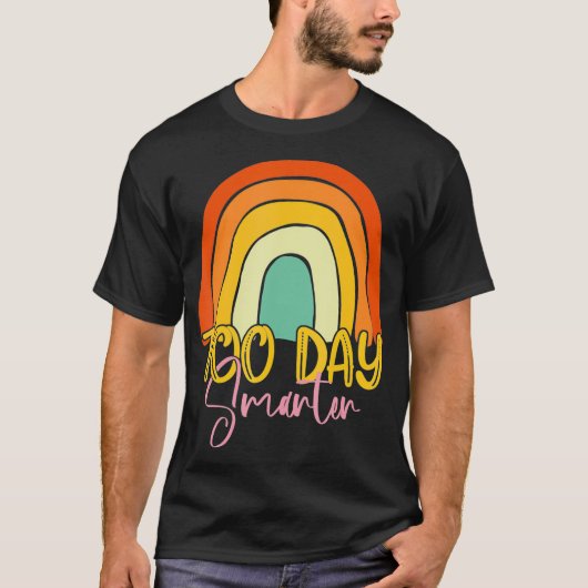 100 Days Smarter Happy 100th Day Of School Rainbow Tシャツ (正面)