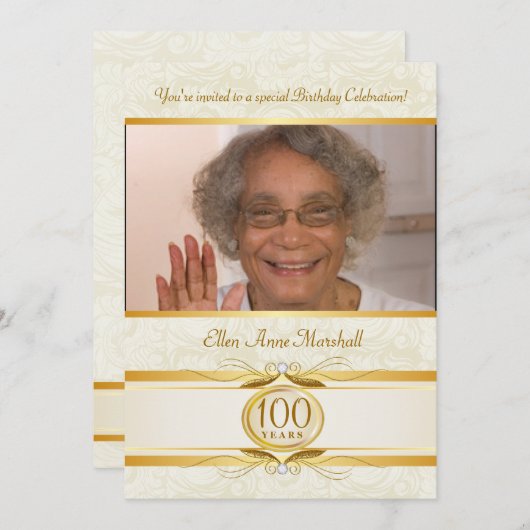 100th誕生日-アイボリーのダマスク織の写真の招待状 招待状 (正面/裏面)