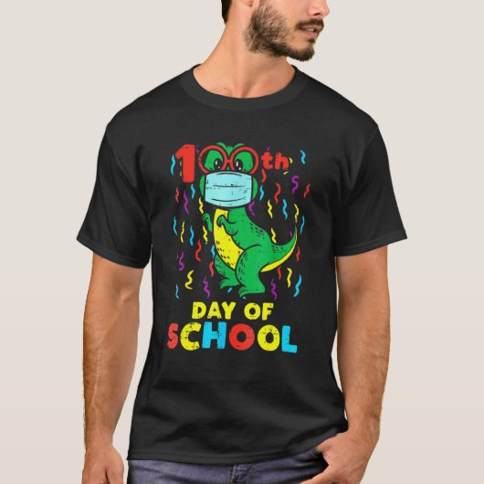 100th Day Of School Trex In Mask 100 Days Quaranti Tシャツ (正面)