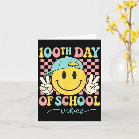 100th Day Of School Vibes 100 Days Teacher Boy Gir カード (黄色い花)