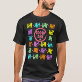 100th Day Rainbow Lines Tally Marks 100 Days Of Sc Tシャツ (正面)