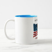 101ST空輸のわめくイーグルスは襲います ツートーンマグカップ (左)