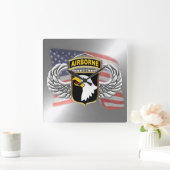 101st空輸の10.75" スクエア壁時計 (ホーム)