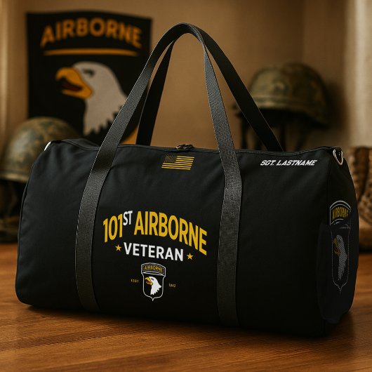 101st Airborne Veteran Tribute Personalized ダッフルバッグ