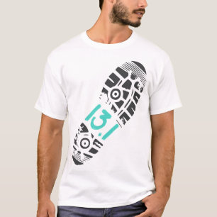 1030-131-Half-Marathon-Runner-Footprint-24961134-1 Tシャツ