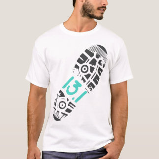 1030-131-Half-Marathon-Runner-Footprint-24961134-1 Tシャツ