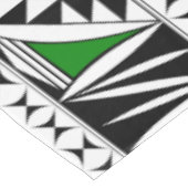 104"南西の日の出（緑） テーブルクロス (アングル)