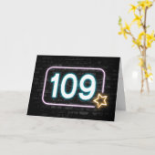 109誕生日ネオンサイン入りレンガ壁 カード (黄色い花)