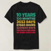 10th Birthday Gift Boy 10 Years Being Awesome Tシャツ (デザイン正面)