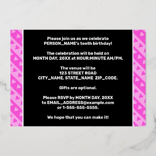 10th Birthday Party —おもしろいピンクのハートとストライプ 箔招待状 (裏面)