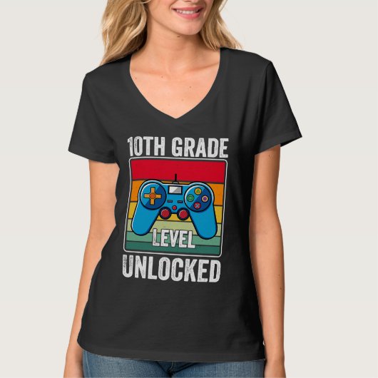 10th Grade Level Unlocked Video Game Back to Schoo Tシャツ (正面)