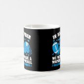 11月に我々は衣服ブルーとサッカーを見る コーヒーマグカップ (中央)