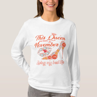 11月の女王 Tシャツ