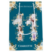 11誕生日フォトティール(緑がかった色)コラージュ黄花 ミディアムペーパーバッグ (裏面)