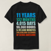 11th Birthday Gift Boy 11 Years Being Awesome  Tシャツ (デザイン正面)