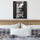 11x14" Terra’s Tender Whisper Abstract Brown Flowe キャンバスプリント (インサイチュ (寝室))