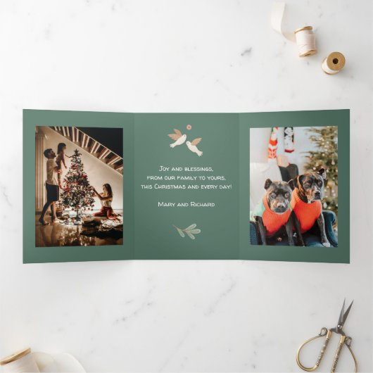 12クリスマスファミリーの伝統の日写真 三つ折りクリスマスカード (内部)