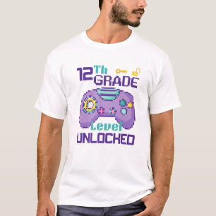 12グレードのレベルのロック解除された新学期ピクセルPur Tシャツ