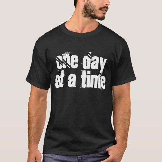 12ステップ回復の清涼スローガンTシャツ Tシャツ (正面)