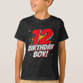 12年オールドスーパーヒーロー誕生日ボーイ12誕生日 Tシャツ (正面)