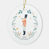 12日のクリスマスホリデー伝統的パイパー セラミックオーナメント (左)