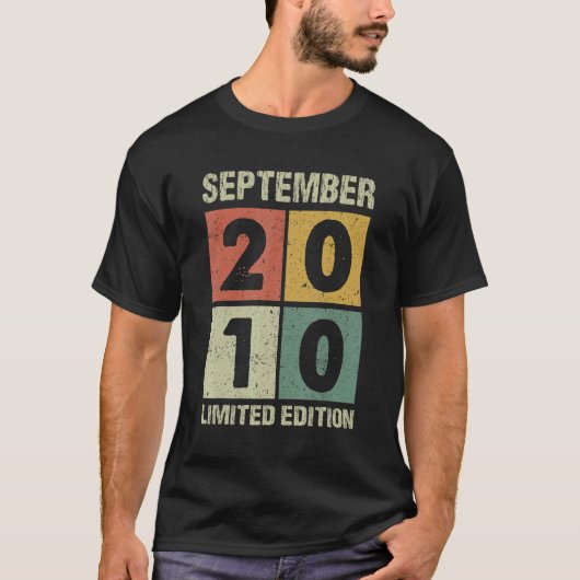 12歳ヴィンテージ2010年9月12誕生日 Tシャツ (正面)