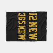 12 New Chapters 365 New Chances Happy New Year Par フリースブランケット (正面(横))