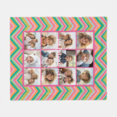 12 Photo Collage – ピンクのシェブロンカラフルパターン フリースブランケット (正面(横))