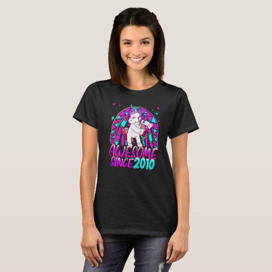12th Birthday Rainbow 12 Year Old Flossing Unicorn Tシャツ (正面フル)