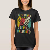 12th Grade Level Unlocked Video Game Retro Back to Tシャツ (正面)