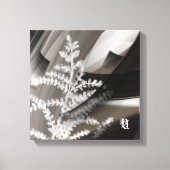12x12" Terra's Tender Whisper 抽象的なブラウンの花 キャンバスプリント (正面)