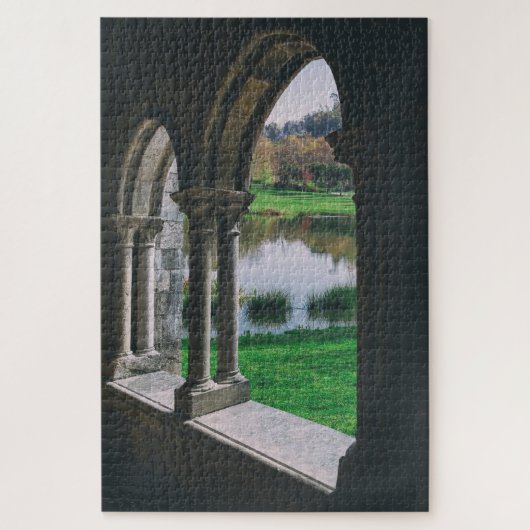 13世紀の湖による中世ゴシック様式の回廊 ジグソーパズル (縦)
