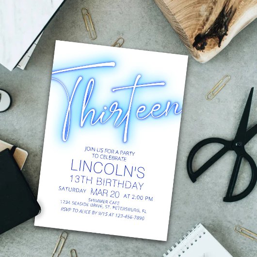 13歳の少年のネオンポールでの誕生日パーティー 招待状