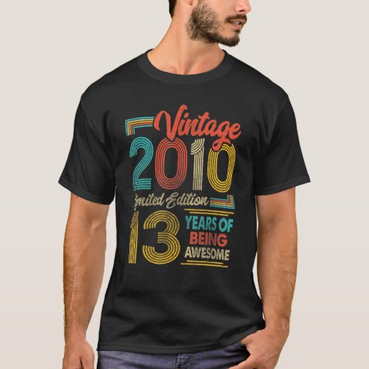 13歳ヴィンテージ2010 13誕生日 Tシャツ (正面)