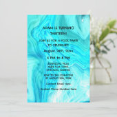 13誕生日ティール(緑がかった色)ブルーアート抽象芸術カスタム時代 招待状 (スタンド正面)