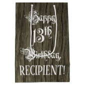 13誕生日: ファンシー, フェイク Wood Look +名前をカスタムする ミディアムペーパーバッグ (裏面)