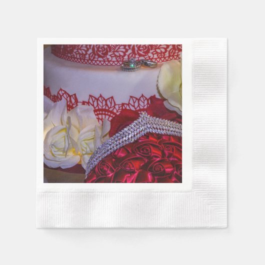 1304-結婚のケーキ、花束、リングや輪 縁ありカクテルナプキン (正面)